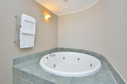 Baño, Shoreline Motel in Napier