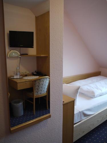 1 twin bed