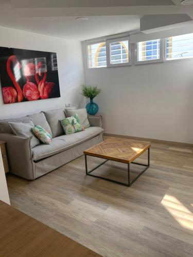 SEVEN ROOMS - image 3