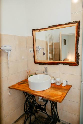 Casa pe Valea Hartibaciului(Barcut)