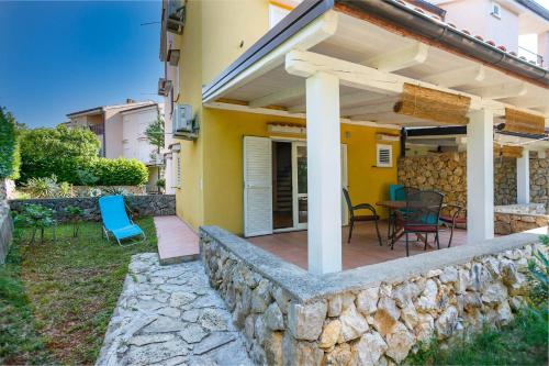 Guki Reihenhäuser (Guki Reihenhauser) in วันตาชิชิ