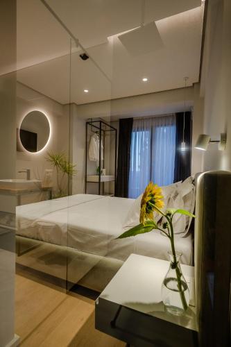 Rea Boutique Hotel – Himarë, CA