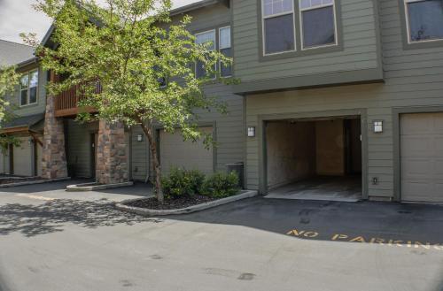 Foxpoint condo - image 39