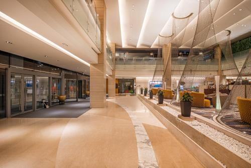 265222031 Holiday Inn Qingdao City Center by IHG - May 4th Square