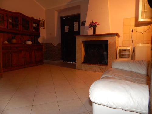 House in the countryside of Rome - image 4