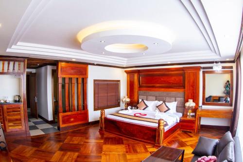 コンポントム パレス ホテル (Kampong Thom Palace Hotel) in コンポントム