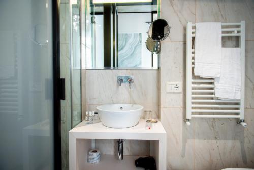 Boutique Centrale Palace Hotel - image 10