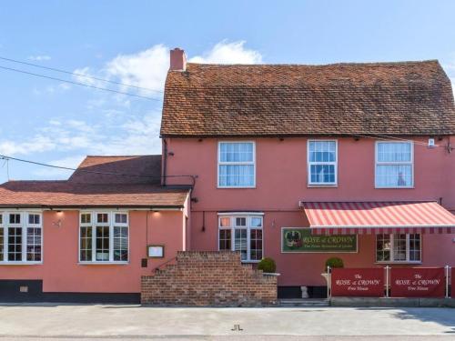 The Rose and Crown - Accommodation - Thorpe le Soken