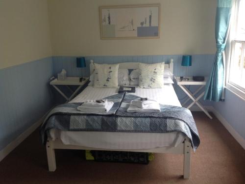 The Safe Harbour Hotel - image 14