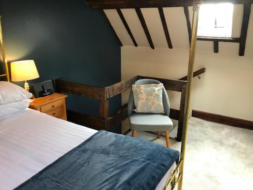 Sebastians, Oswestry (fotografie 8)