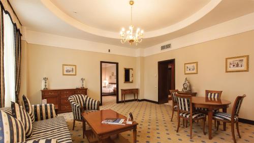 Grand Hotel Tien Shan Room Type - Suite
