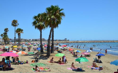 Naufragos Beach Apartment