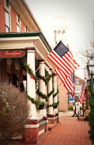 Strasburg Village Inn