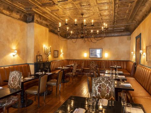Stewart House Hotel in Athens, USA