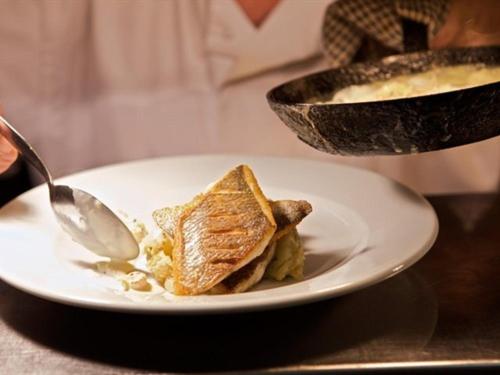 The Sun Inn - image 13