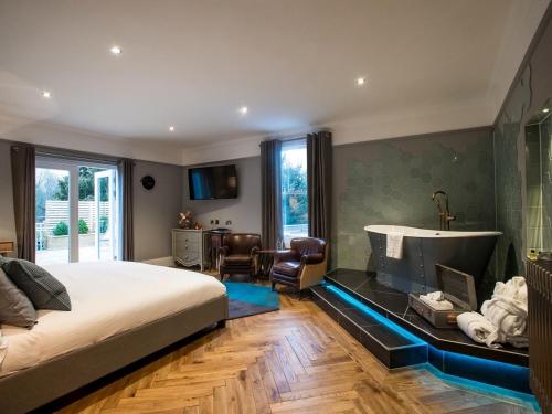 room detail thumbnail 0