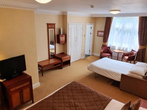Grange Clarendon Hotel - image 2
