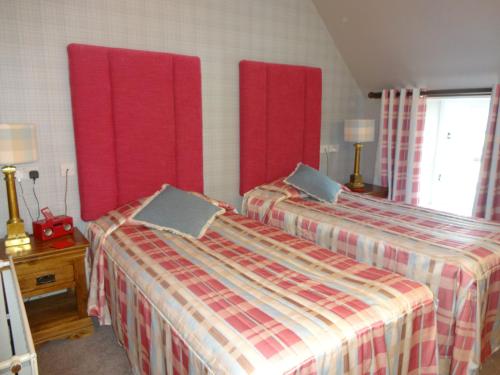 The Commercial Hotel Room Type - Standard Twin Room