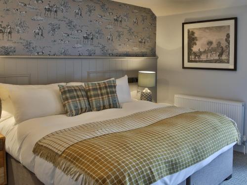 The Exeter Inn Room Type - Superior King Room