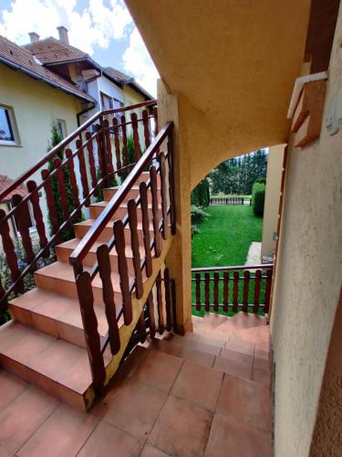 ทางเข้า, Villa Dama & Dubravka in ราซัดนิก