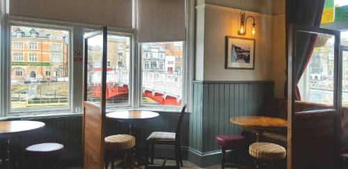 The Dolphin Hotel - image 12