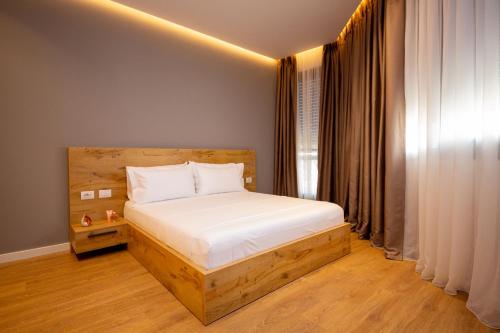Central Chic Apartments - image 3