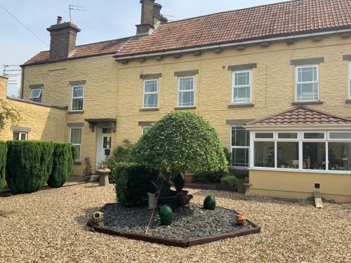 Old Gloucester Road Farm Bed And Breakfast, Winterbourne, Bristol
