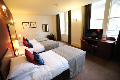 Triple room, mountain view, 3 beds