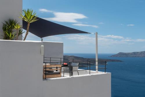 265279368 Porto Fira Suites