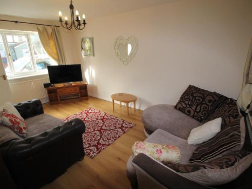 2 Bedroom Cottage In Cardiff, , West Wales