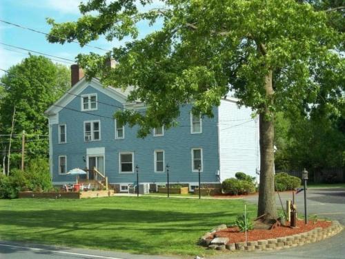 Tin Brook Bed & Breakfast in Walden, USA