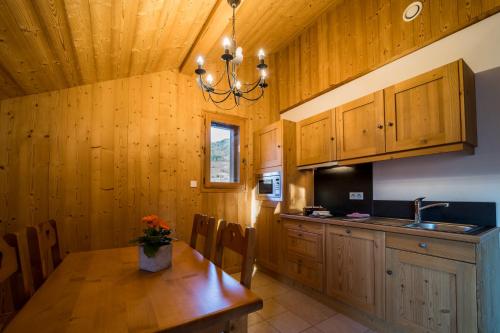 Gîte Balnéo Au Coeur des Alpes - image 10