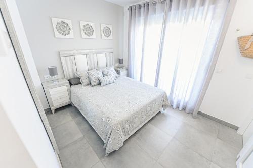 Sun Kissed Beach House Familias - image 5