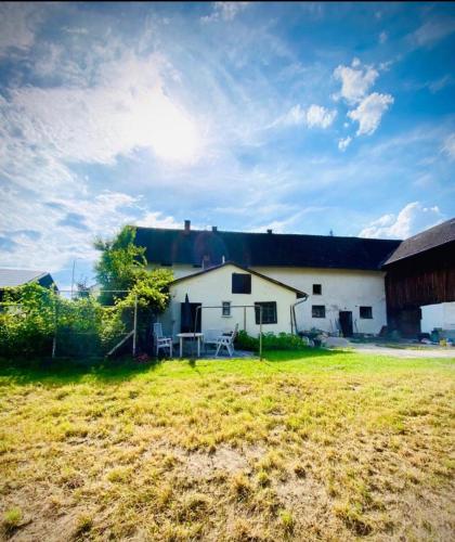 Bauernhaus am Sallingbach in Rohr in Niederbayern