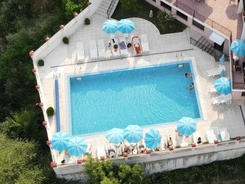 . Hotel Deyanira