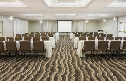 스테이브리지 스위트 올랜도 에어포트 사우스 바이 IHG - 회의실/연회장