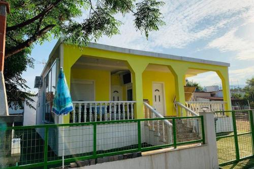 4 bedrooms, 7 beds