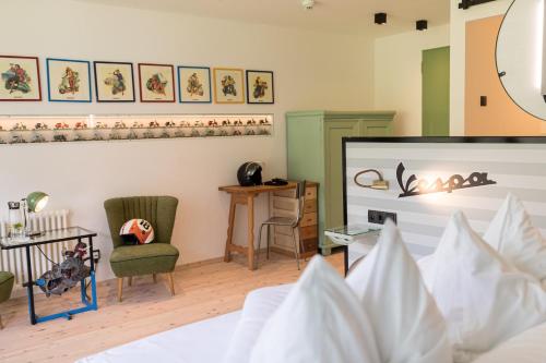 Al Plan Hotel Oldtimer Dolomites Room Type - Deluxe Double Room with Mountain View