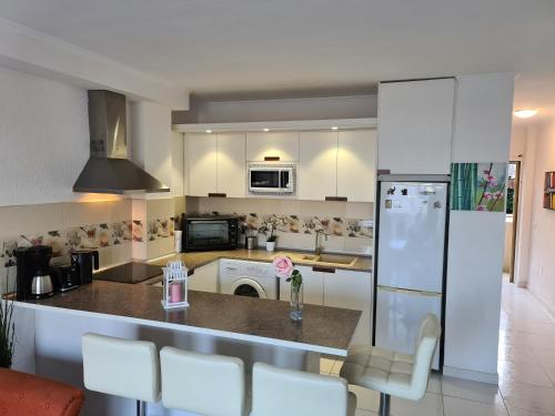 Casa Iglesia 2 only 200 meters to the sea, balcony, sea view, air conditioning