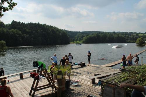 Ferienhaus am See im Bergland