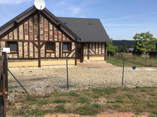 GITE LE MONTENEY - La Chapelle-Bayvel