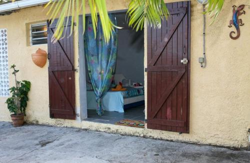 La Lézardière - Pension de famille - Sainte-Anne