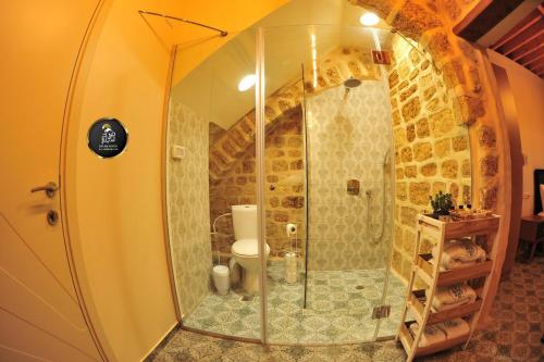 Salah Aldin House