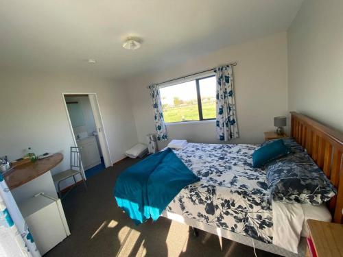 White Elephant Accomodation White Elephant Backpackers is perfectly located for both business and leisure guests in Motueka. The hotel has everything you need for a comfortable stay. Facilities like luggage storage, Wi-Fi in pub