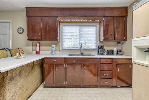 Winston Way - image 5