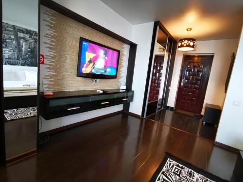 Studio G by MRG Apartments - image 7