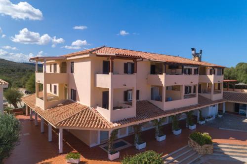 Baia de Bahas Residence - image 11