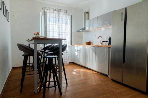  Kuća za odmor - Apartment By The Sea in Mimice