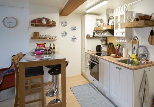 מתקני המלון, Romantic Klaksvik apartment in Klaksvík