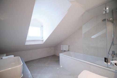 Hotel Weisser Bock - image 2